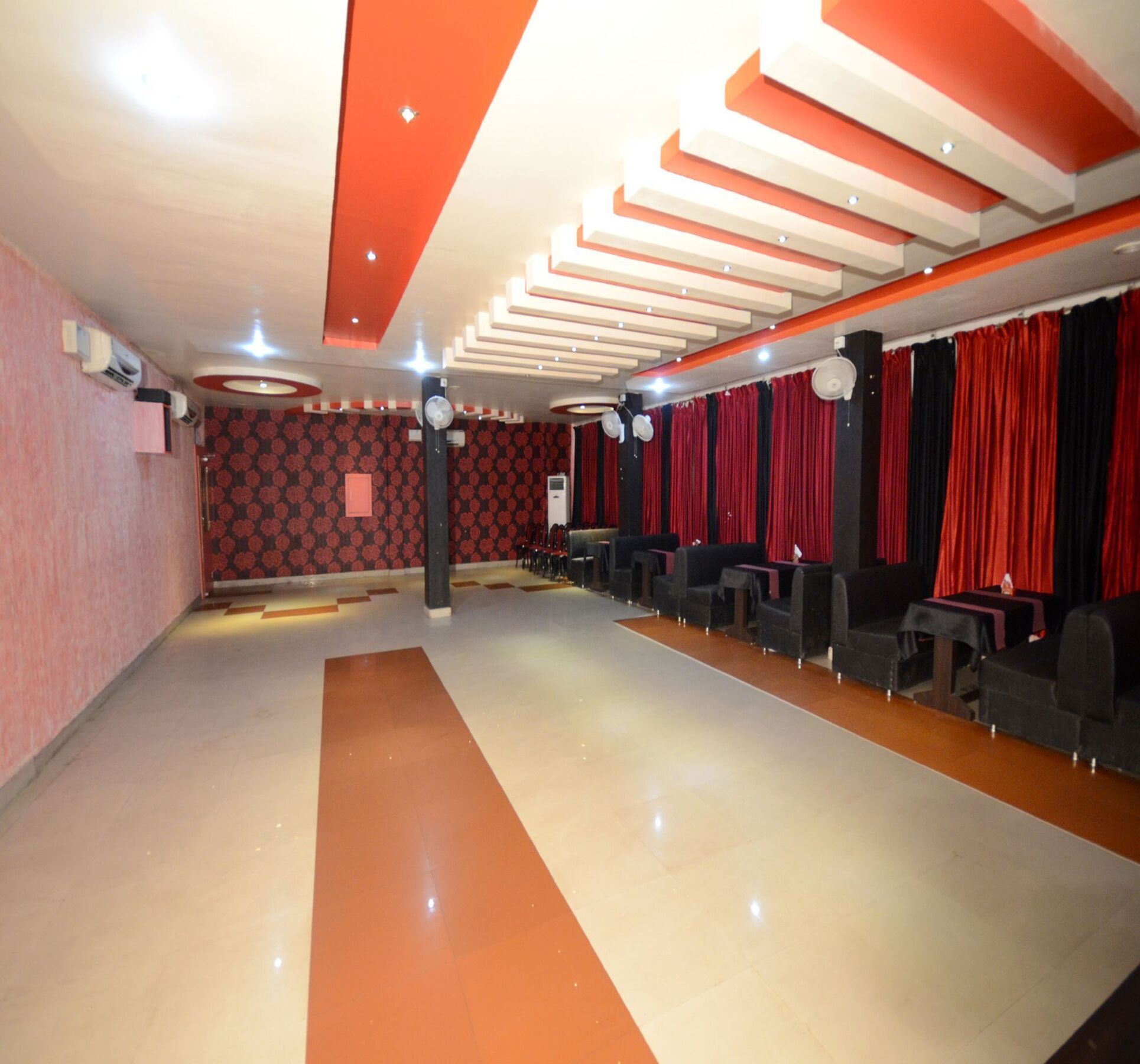 Oyo 2075 Hotel Kota Royal Exterior photo